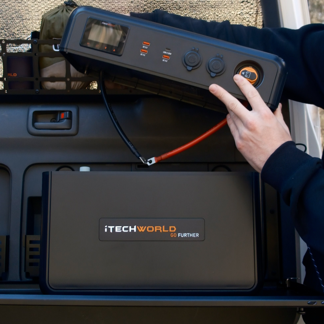 iTechWorld GoFurther Premium Battery Box with iTECHDCDC25 and iTECHBM500 with Shunt