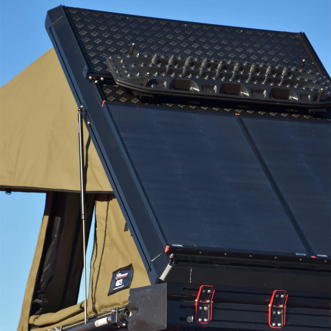 iTechWorld 150W Hard Frame Solar Panel installed on a 4WD canopy